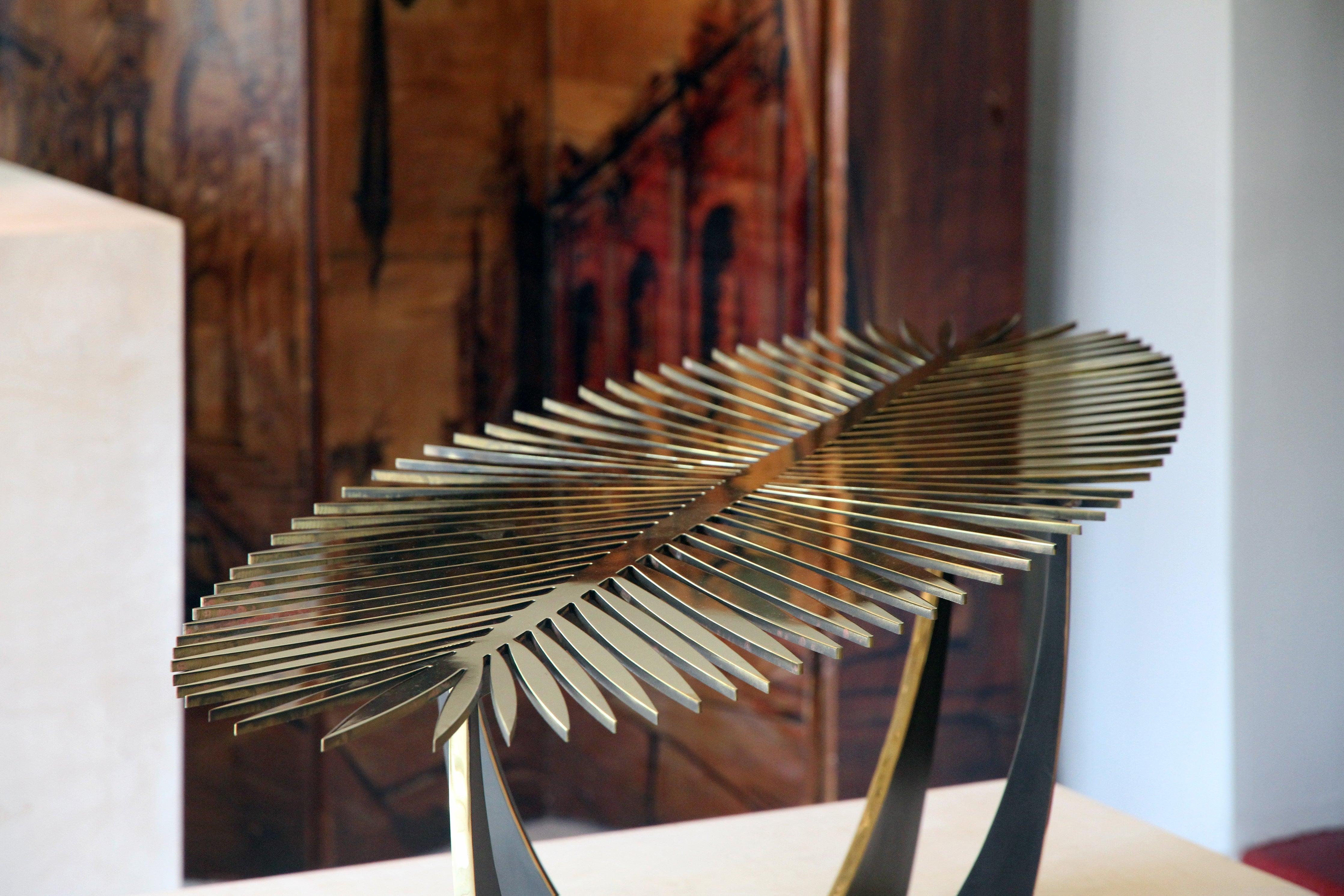 Double Frond Coffee Table